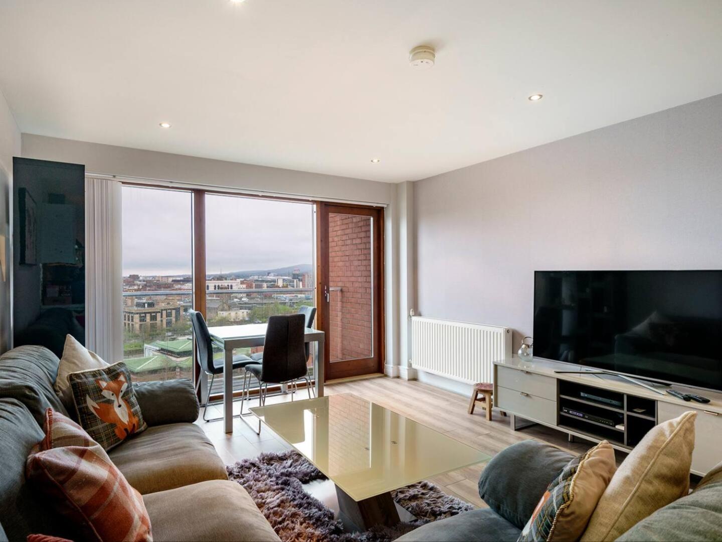 Pass The Keys Centre Cityscape Sunset Views Apartment Belfast